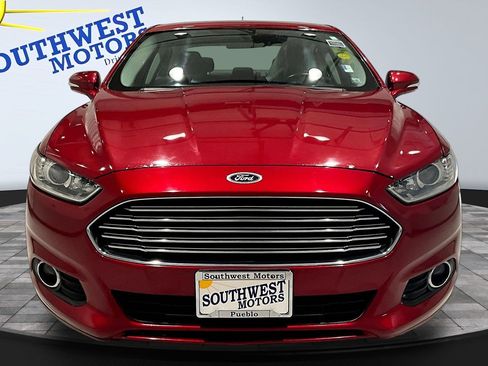 Used 2013 Ford Fusion SE FWD image 2