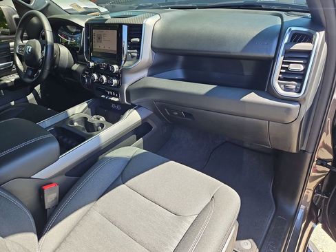 Certified 2025 RAM 1500 Tradesman AWD/4WD image 17