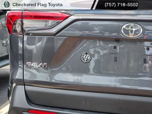 Used 2025 Toyota RAV4 LE FWD image 7