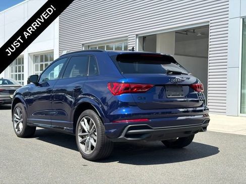 Used 2023 Audi Q3 2.0T Premium w/ Black Optic Sport Package AWD/4WD image 4