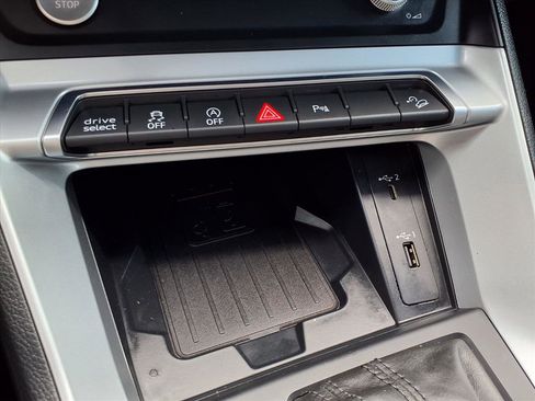 Used 2020 Audi Q3 2.0T Premium Plus w/ Premium Plus Package image 9