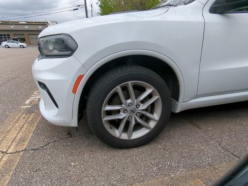 Used 2023 Dodge Durango GT AWD/4WD image 3