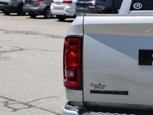 Used 2026 RAM 2500 Big Horn AWD/4WD image 6
