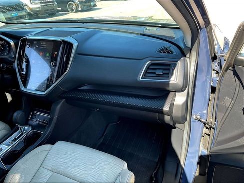 Used 2023 Subaru Ascent Premium w/ Convenience Package image 12