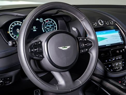 Used 2024 Aston Martin DBX 707 image 25