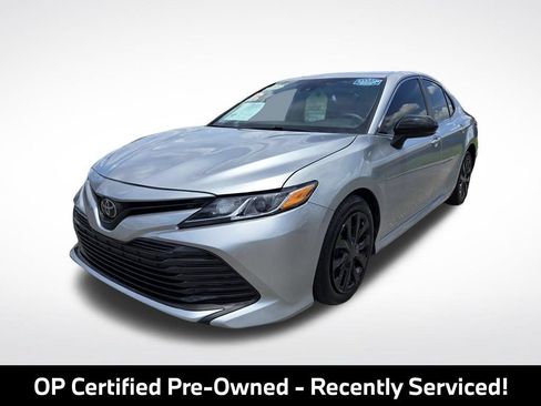 Used 2020 Toyota Camry LE FWD image 6