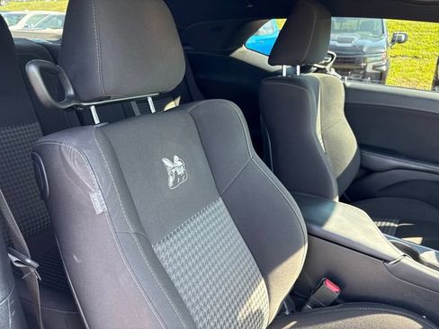 Used 2021 Dodge Challenger R/T Scat Pack RWD image 9