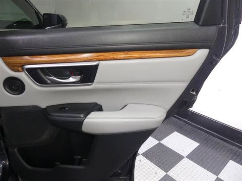 Used 2018 Honda CR-V Touring image 24