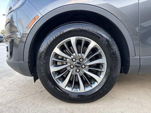 Used 2020 Lincoln Nautilus FWD w/ Equipment Group 101A image 5