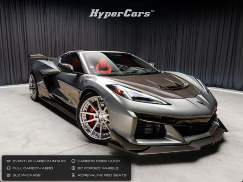 Used 2024 Chevrolet Corvette Z06 RWD image 1