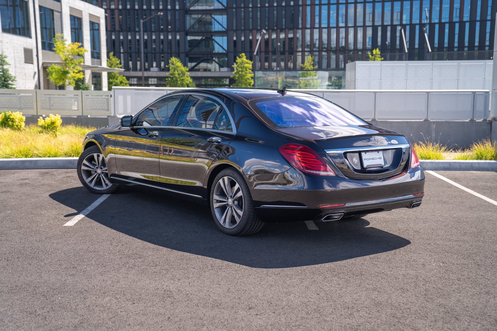 Used 2017 Mercedes-Benz S 550 4MATIC Sedan image 3