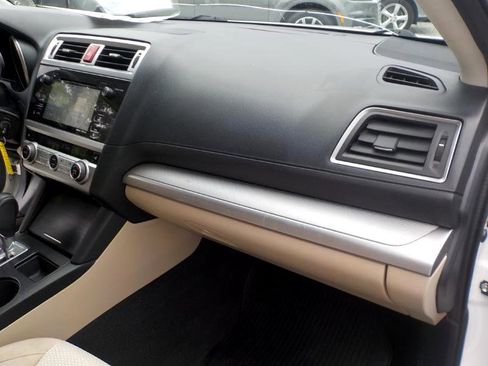 Used 2016 Subaru Outback 2.5i Premium image 25