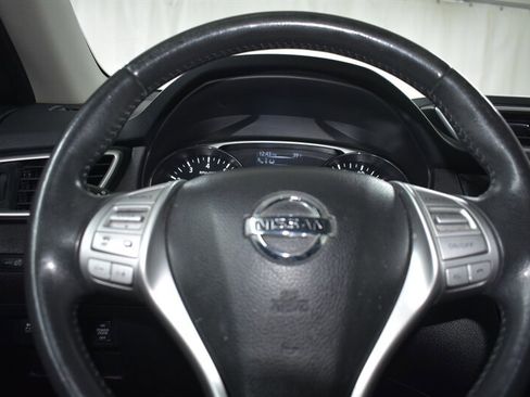 Used 2014 Nissan Rogue SL w/ SL Premium Package FWD image 10