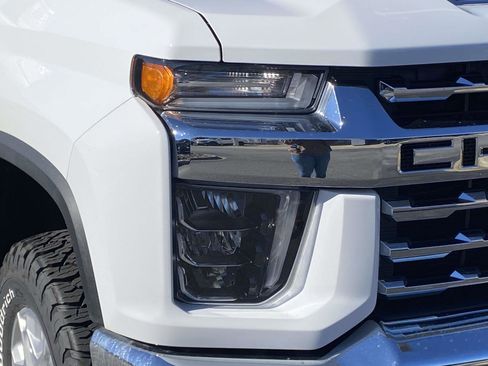 Used 2021 Chevrolet Silverado 2500 LTZ w/ LTZ Convenience Package image 4