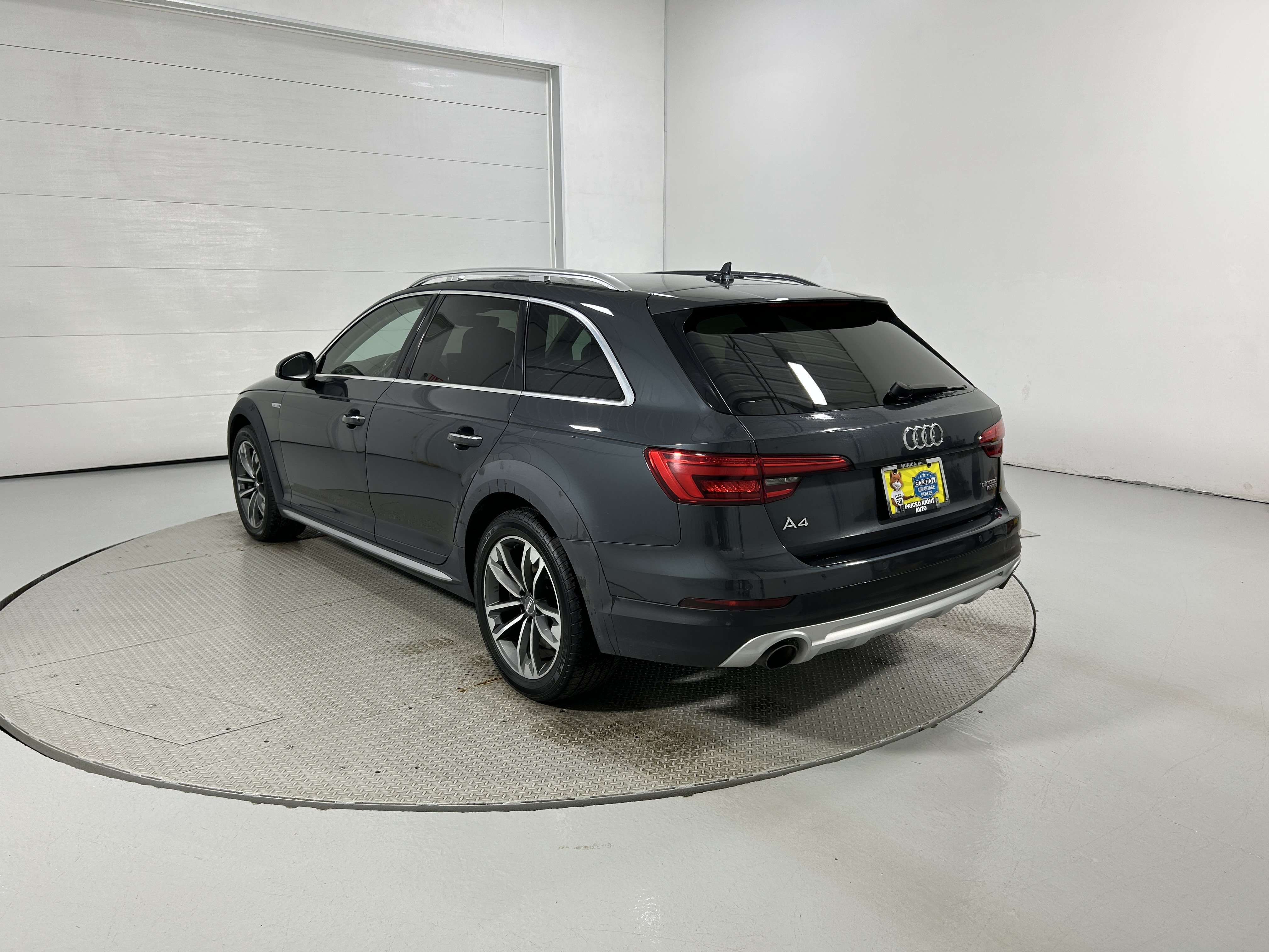 Used 2017 Audi A4 2.0T allroad Premium Plus AWD/4WD image 23