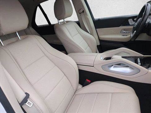 Used 2022 Mercedes-Benz GLE 350 4MATIC image 22