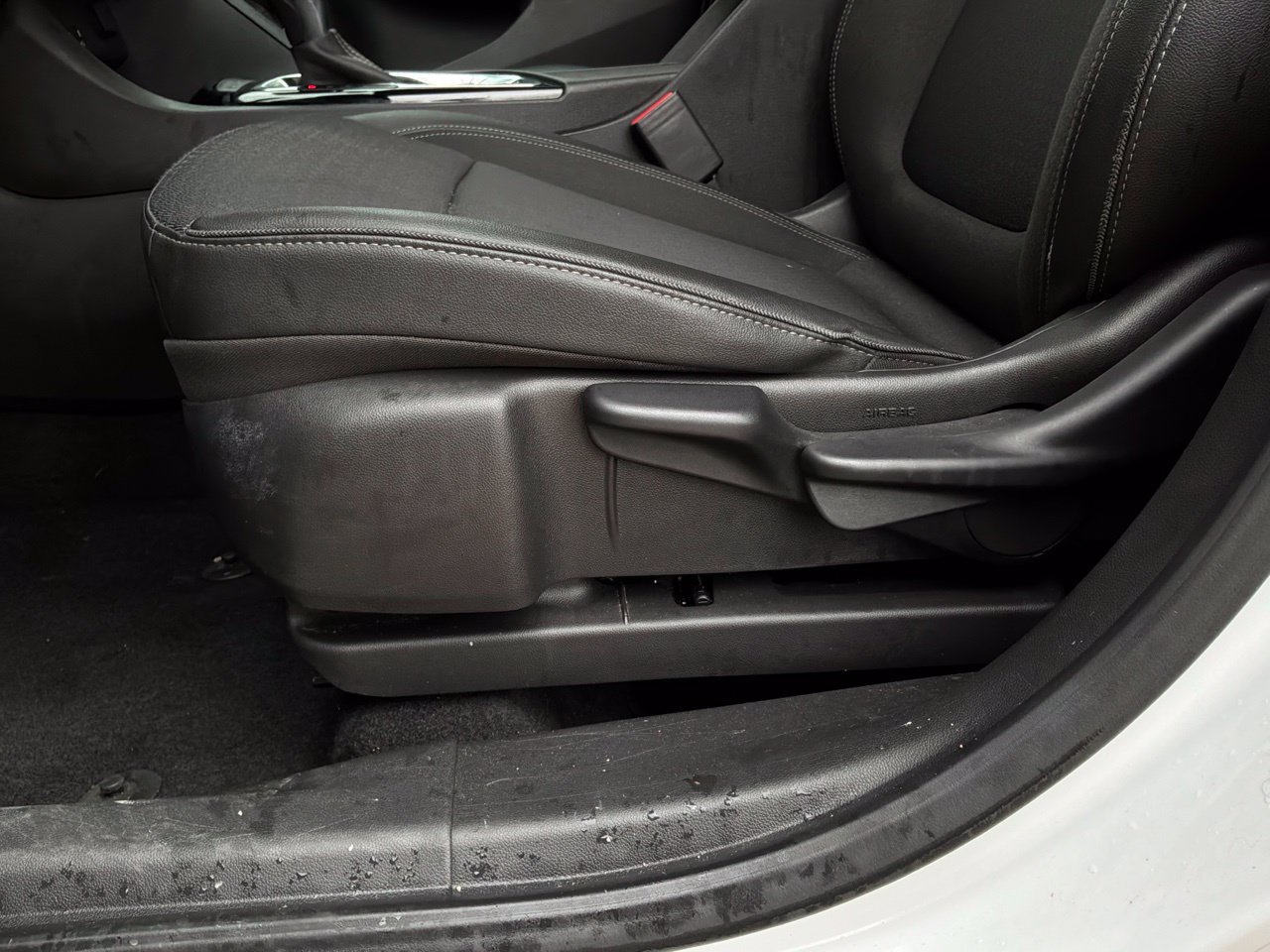 Used 2025 Buick Encore GX Preferred FWD image 11