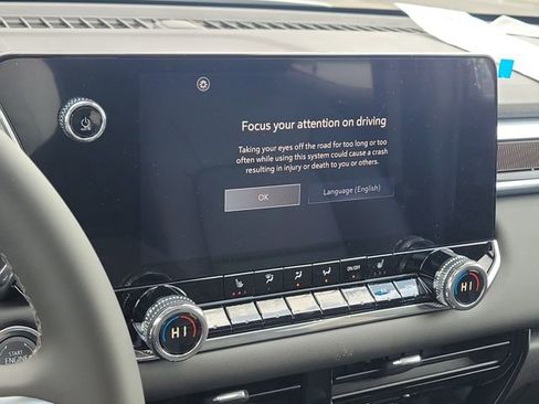 New 2026 GMC Canyon Elevation w/ Convenience Package image 24