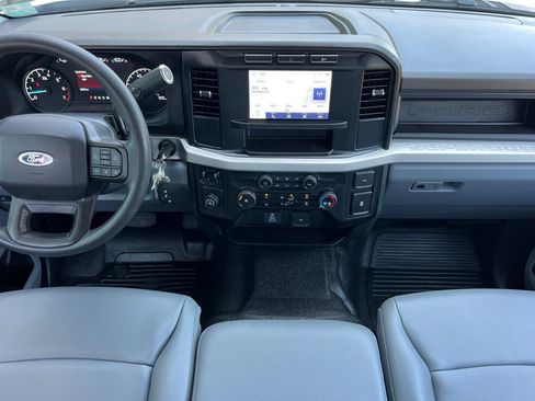 Certified 2024 Ford F250 XL w/ XL Chrome Package RWD image 3