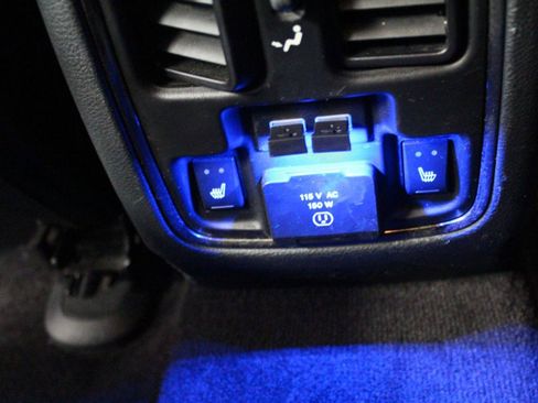 Used 2018 Dodge Durango R/T AWD/4WD image 25