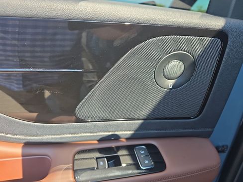 Used 2025 Lincoln Aviator Reserve w/ Illumination Package image 45