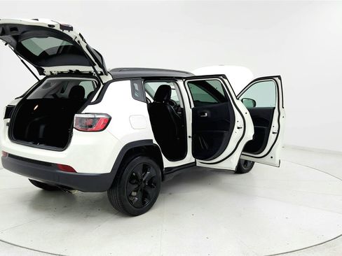 Used 2021 Jeep Compass Latitude AWD/4WD image 11