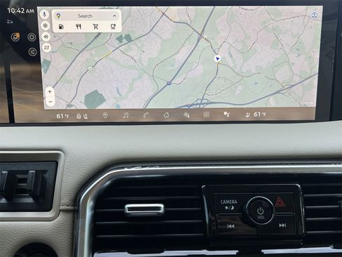 New 2025 Nissan Armada Platinum Reserve image 5