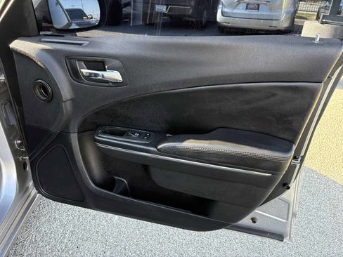 Used 2014 Dodge Charger SE RWD image 20