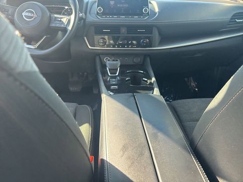 Used 2023 Nissan Rogue SV image 27