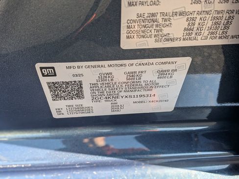 Certified 2025 Chevrolet Silverado 2500 LT w/ All Star Edition image 36