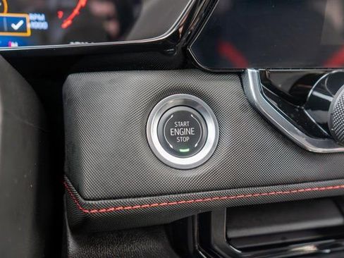 Used 2025 Chevrolet Colorado Z71 image 24