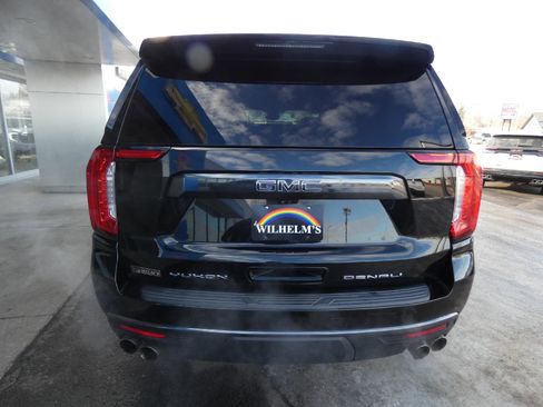 Used 2023 GMC Yukon XL Denali Ultimate image 4