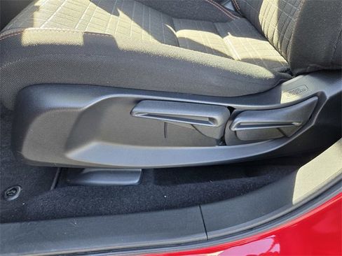 Used 2025 Honda HR-V Sport image 18