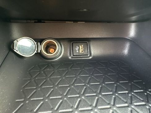 Used 2024 Toyota RAV4 XLE image 36