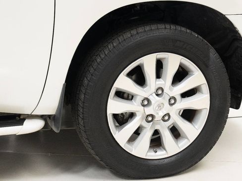 Used 2011 Toyota Sequoia Platinum image 70