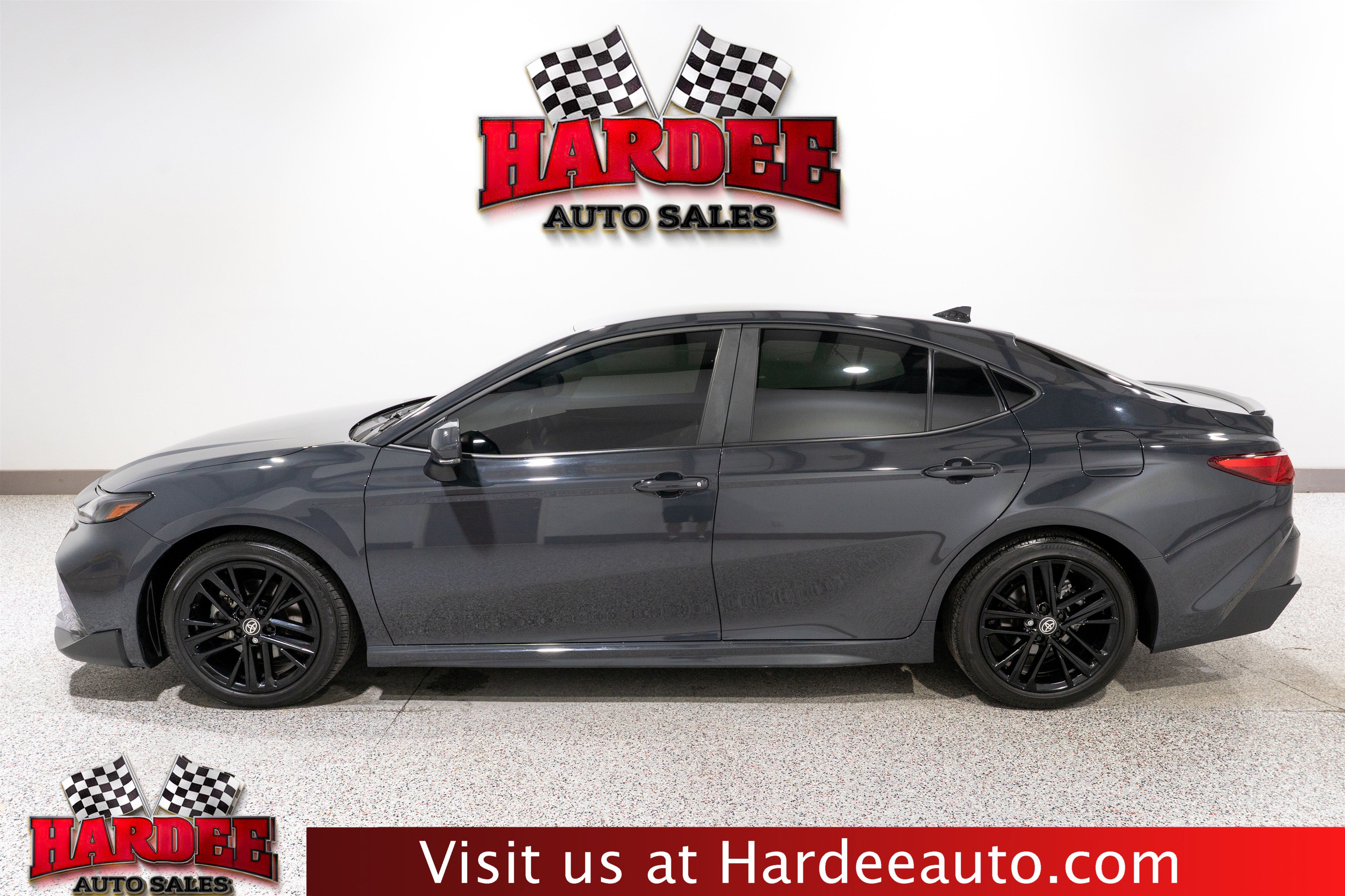 Used 2025 Toyota Camry SE FWD 360° Tour
