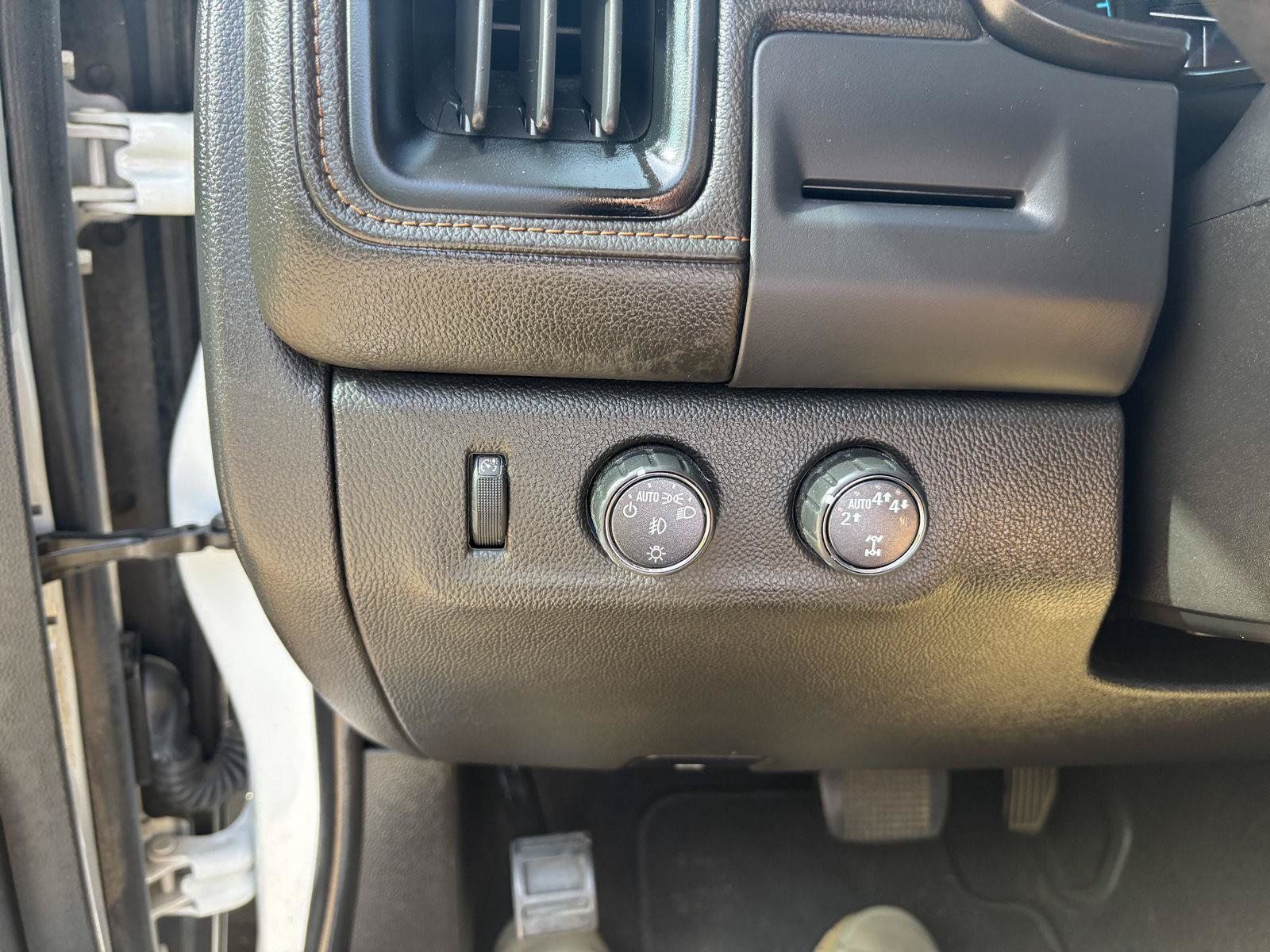 Used 2022 GMC Canyon AT4 w/ Trailering Package AWD/4WD image 18