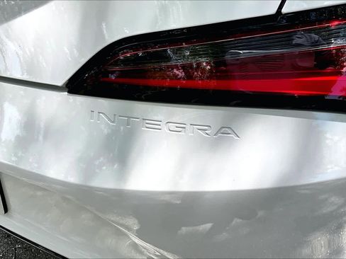 Certified 2025 Acura Integra A-Spec FWD image 31