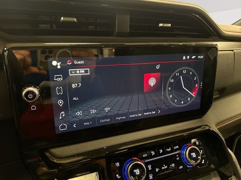 New 2026 GMC Sierra 1500 AT4 w/ AT4 Premium Package AWD/4WD image 13