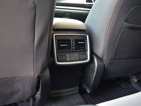 Used 2022 Subaru Forester Premium AWD/4WD image 25