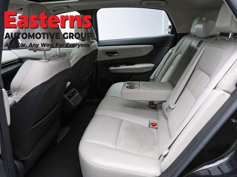 Used 2023 Nissan Ariya FWD image 23