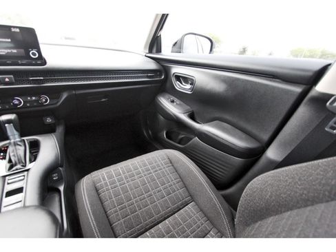 Used 2024 Honda HR-V LX image 11