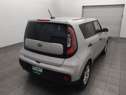 Used 2018 Kia Soul FWD image 7