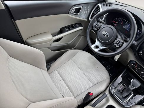 Used 2020 Kia Soul LX image 15