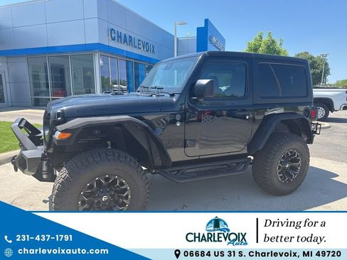 Used 2024 Jeep Wrangler Sport AWD/4WD image 1