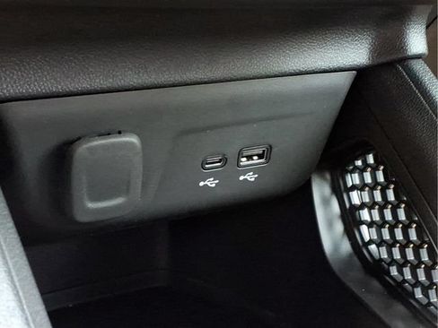 Used 2026 Chevrolet TrailBlazer LS w/ LS Convenience Package FWD image 13