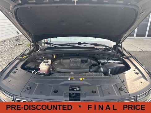 Used 2023 Jeep Grand Cherokee L Summit w/ Advanced Protech Group IV AWD/4WD image 57