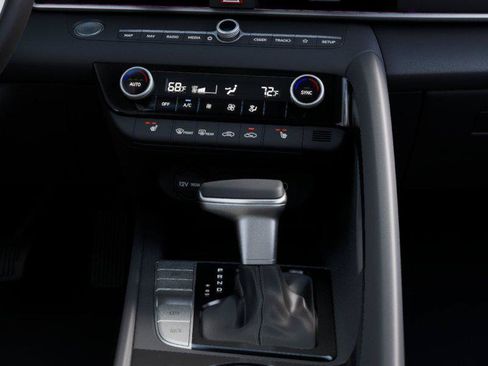 New 2026 Hyundai Elantra Limited FWD image 16