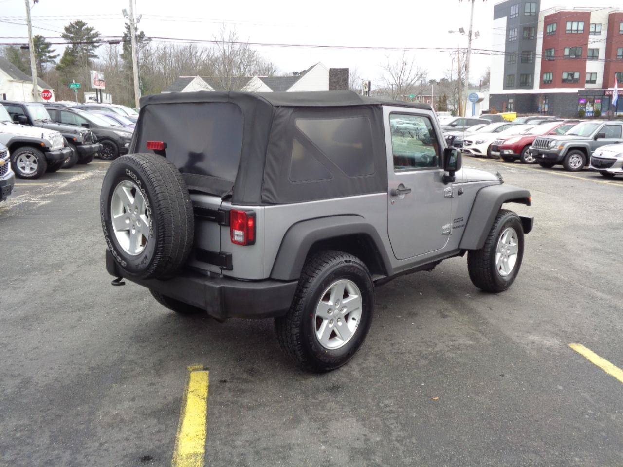 Used 2015 Jeep Wrangler Sport w/ Quick Order Package 24S AWD/4WD image 12
