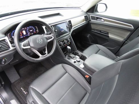 Used 2021 Volkswagen Atlas SEL image 11
